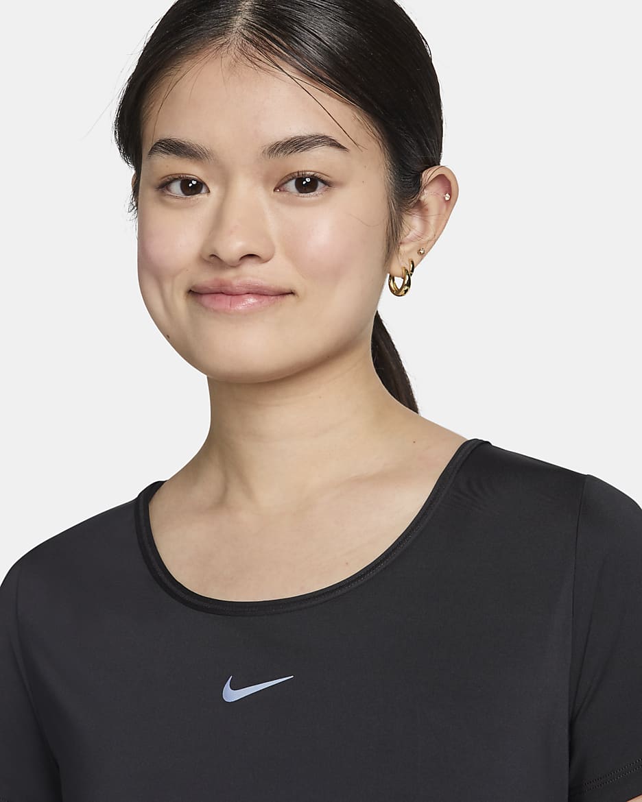 Nike One Classic Women's Dri-FIT Short-Sleeve Cropped Twist Top - Black/Black