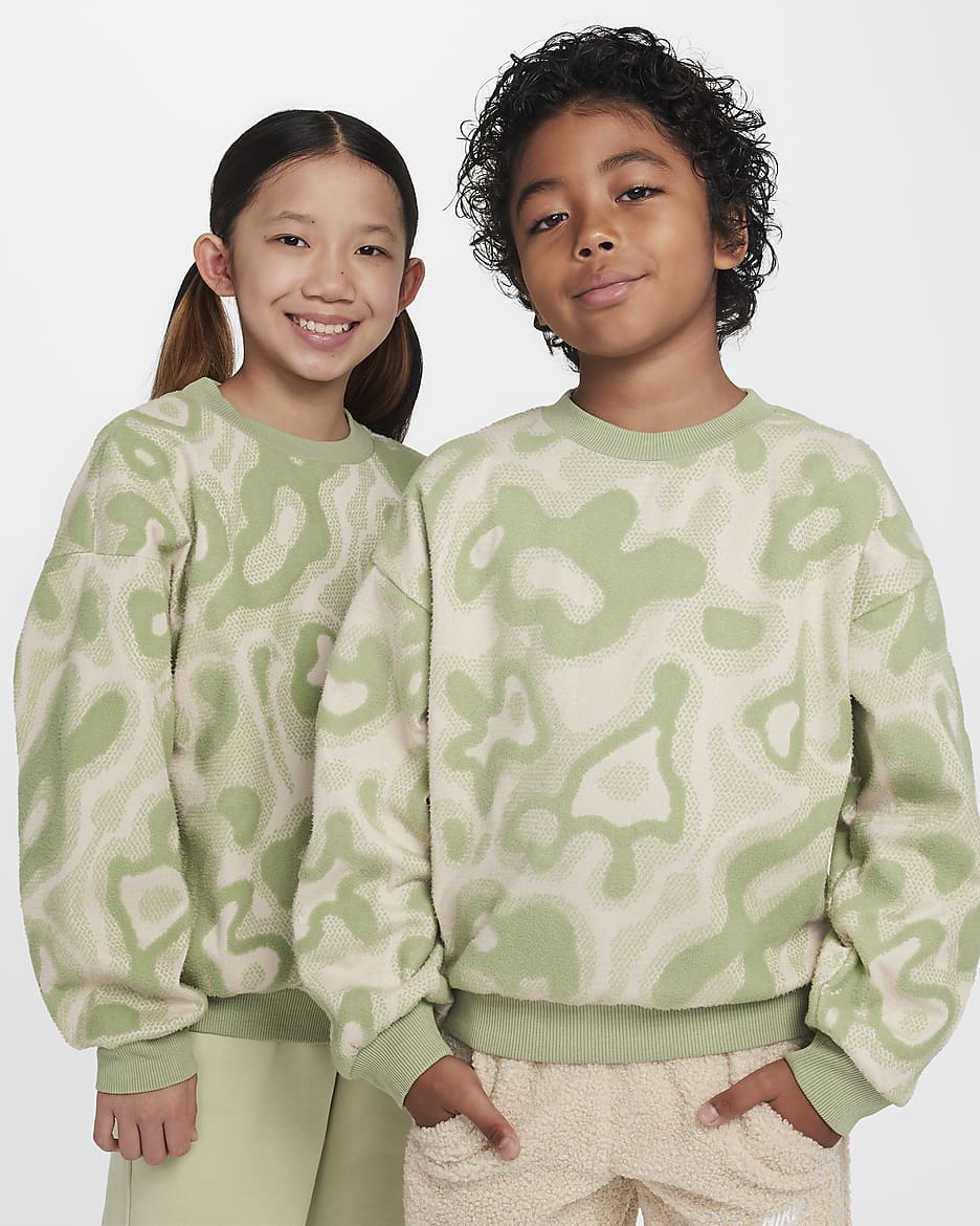 Sudadera de cuello redondo de tejido Fleece oversized para niños talla grande Nike Sportswear - Verde aceite/Verde aceite/Blanco