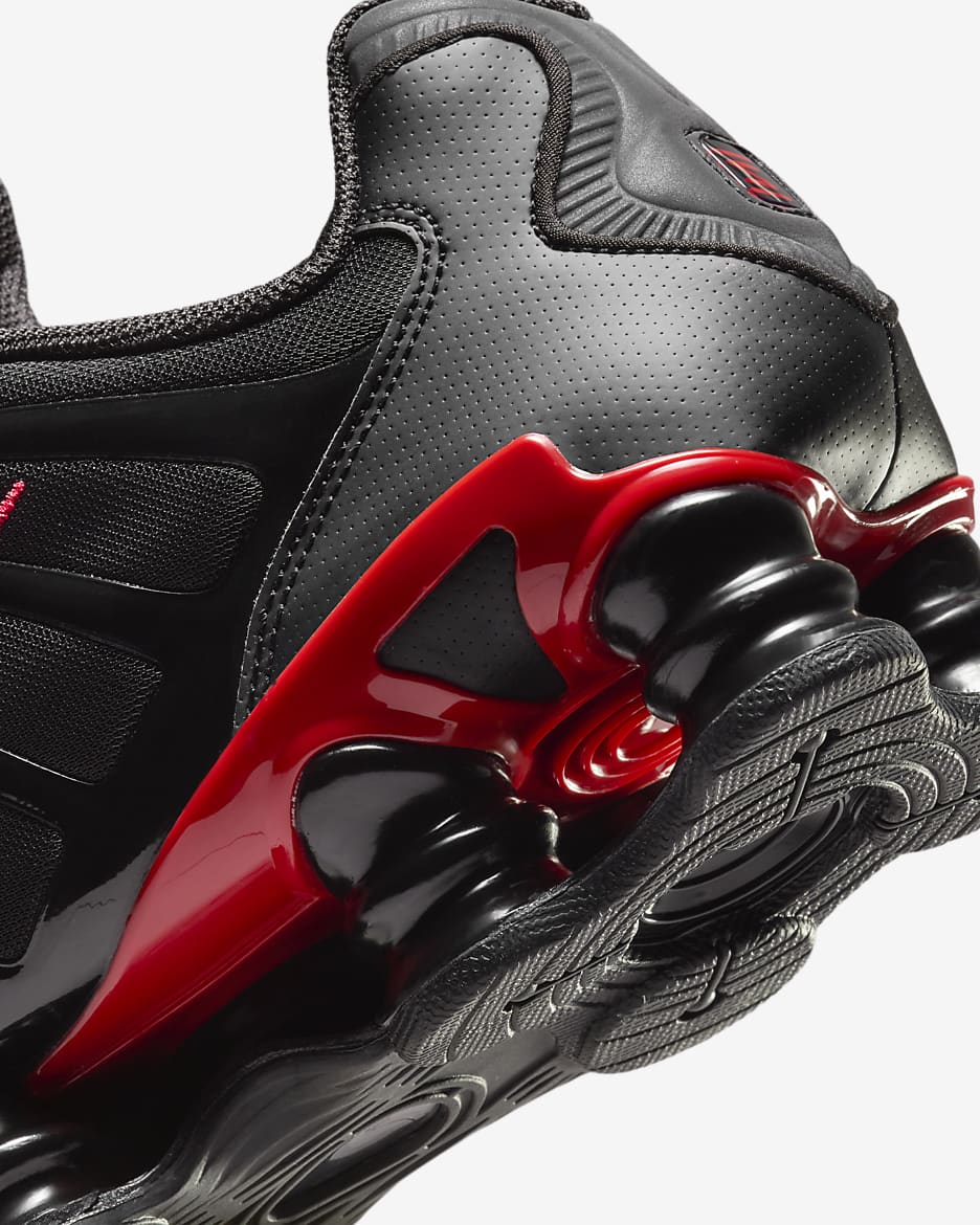 Nike Shox TL férficipő - Fekete/University Red/Metallic Silver