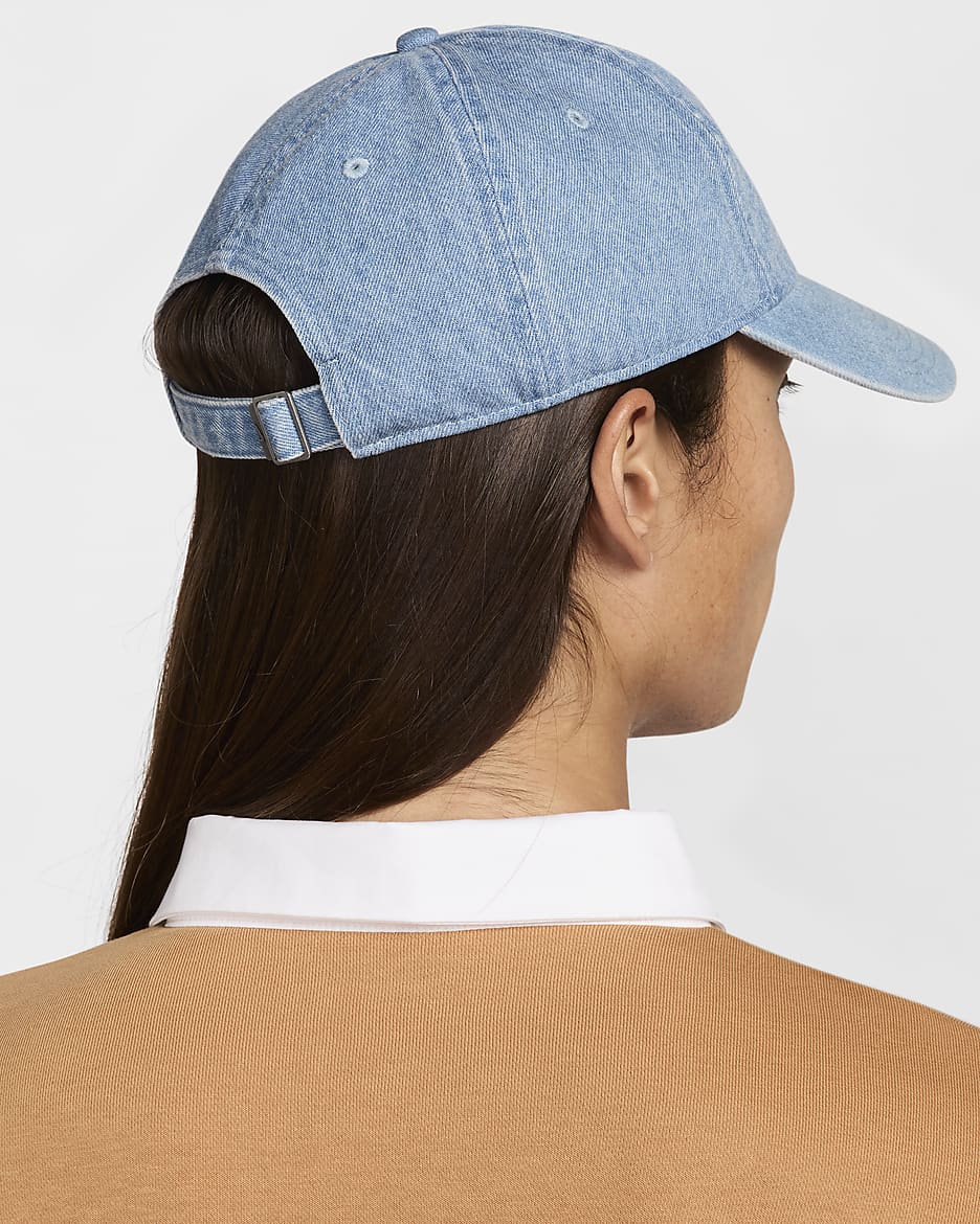 Cappello non strutturato in denim Nike Club - Aegean Storm/Thunder Blue/Bianco