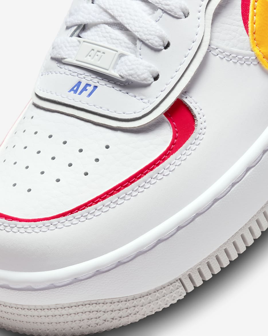 Calzado para mujer Nike Air Force 1 Shadow - Blanco/Rojo sirena/Polvo fotón/Reloj de sol