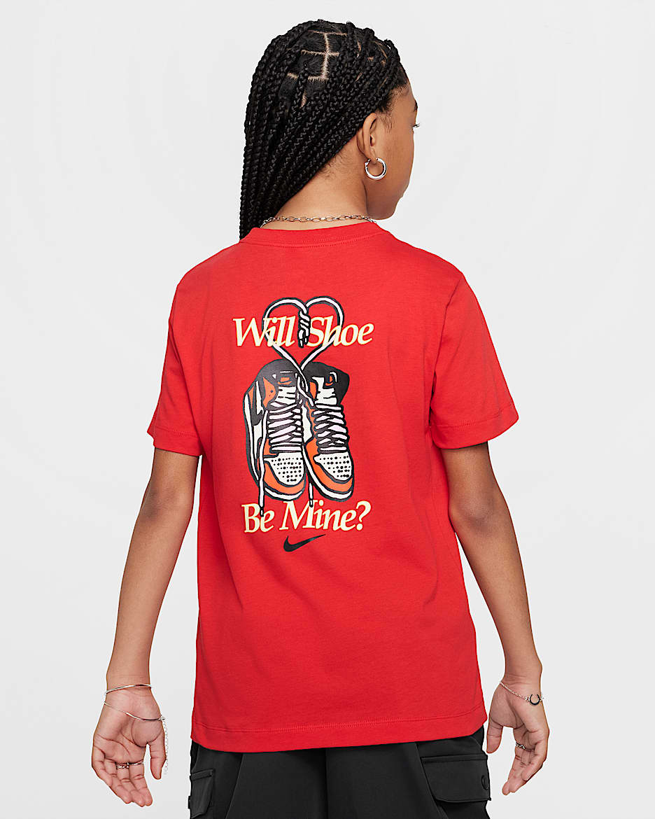 Nike Sportswear Older Kids' T-Shirt - University Red