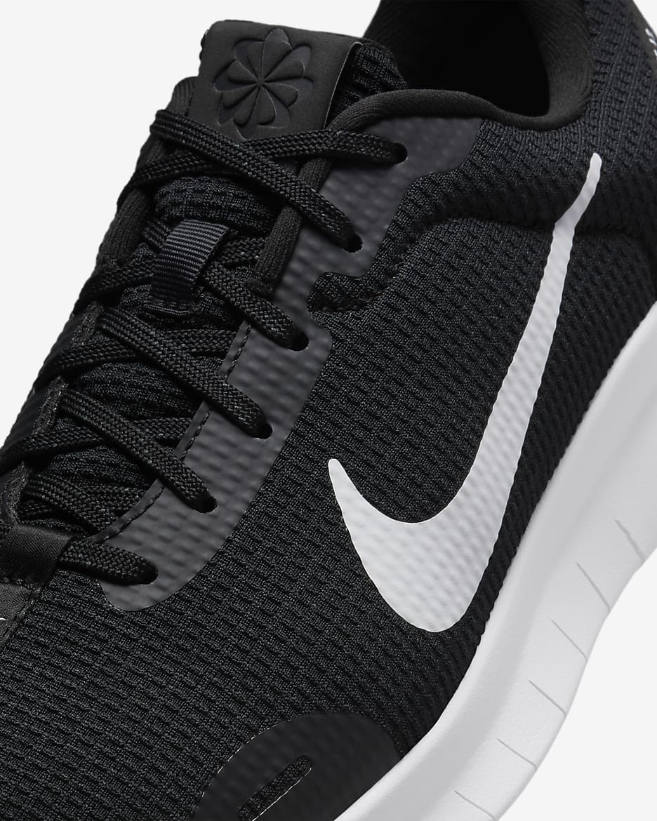 Nike Flex Experience Run 12 férfi országúti futócipő (extra széles kialakítású) - Fekete/Dark Smoke Grey/Fehér