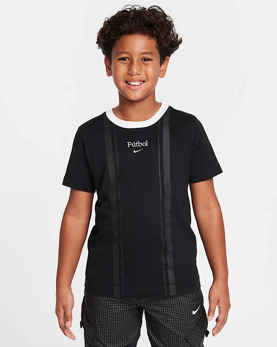 Nike Sportswear Older Kids' T-Shirt - Black