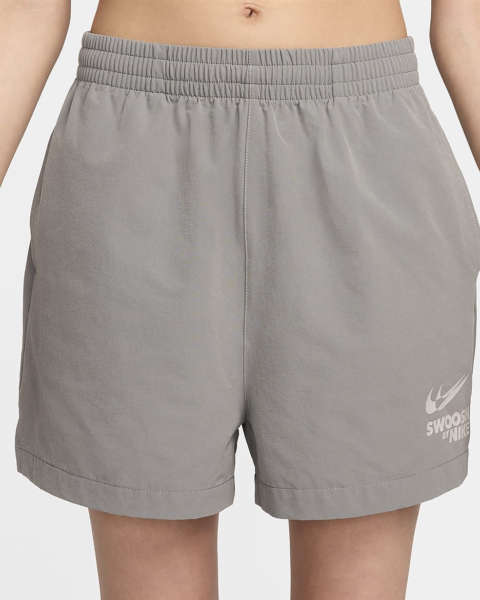 Nike Sportswear-vævede shorts til kvinder - Flat Pewter/Light Iron Ore