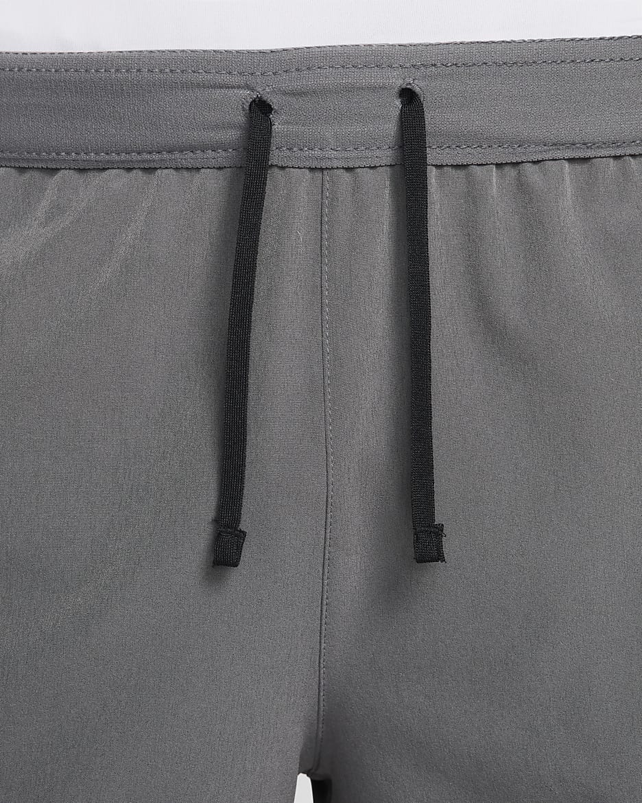 Nike Challenger herenshorts met binnenbroek (18 cm) - Iron Grey