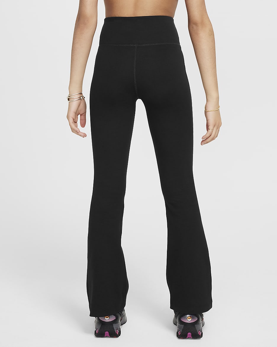 Højtaljede Nike Sportswear Classic-leggings med svaj til piger - sort/hvid