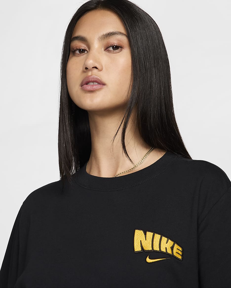 Γυναικείο κοντομάνικο T-Shirt σε ριχτή γραμμή Nike Sportswear - Μαύρο