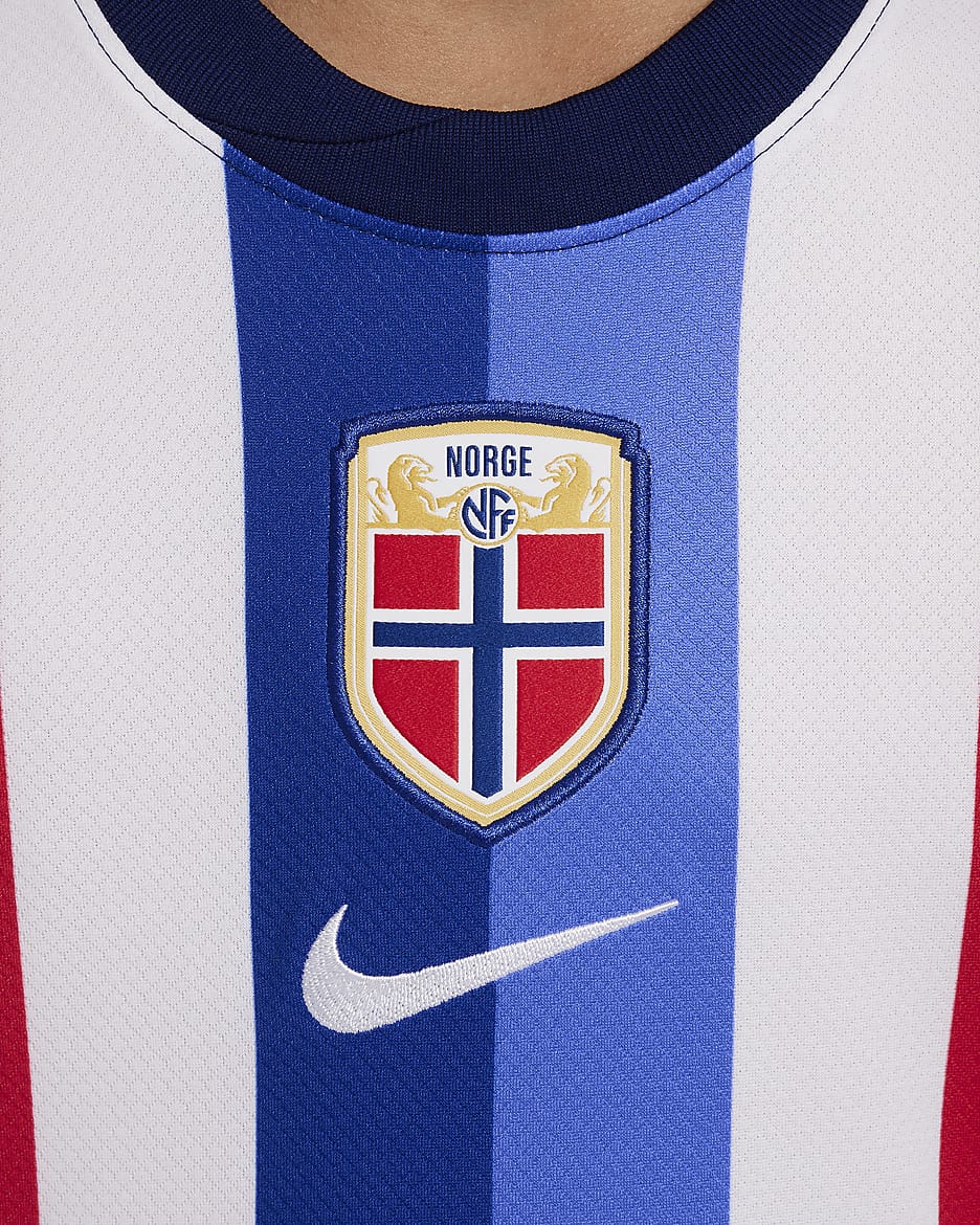 Norge 2024/25 Stadium Nike Dri-FIT Replica fotballdrakt til store barn (herrelaget, hjemmedrakt) - Team Red/Blue Void/Hvit