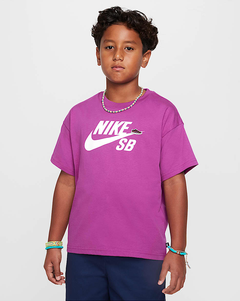 Playera para niños talla grande Nike SB - Fucsia cálido