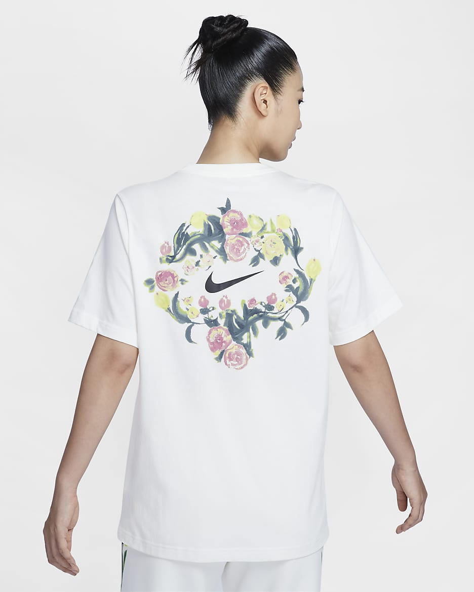 Nike Sportswear 女款 Artist 系列短袖圖樣 T 恤 - Sail