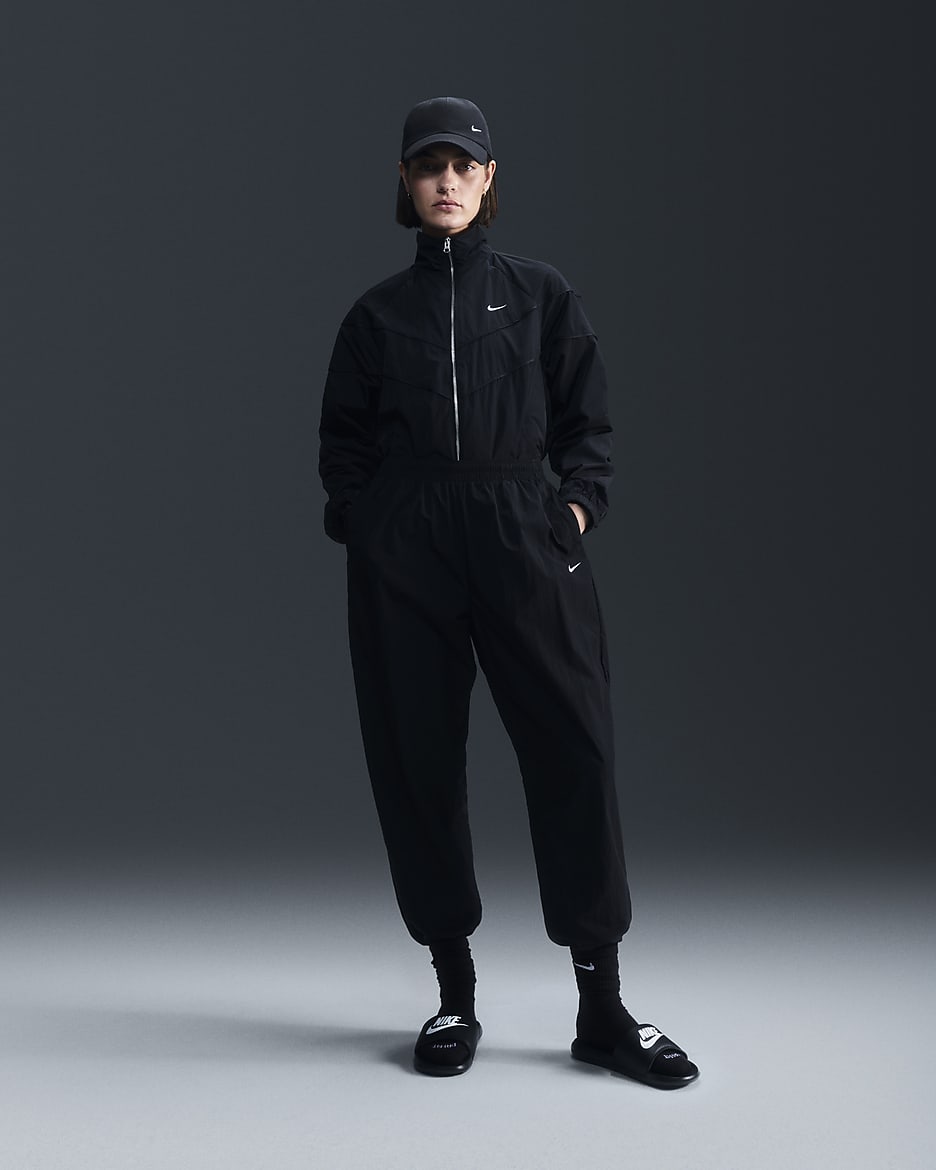 Nike Windrunner ruimvallend geweven damesjack met uv-bescherming en rits over de hele lengte - Zwart/Wit