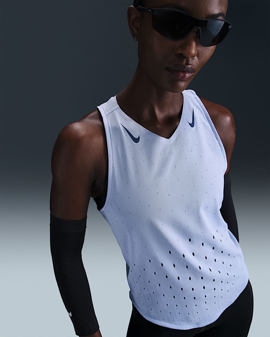 Camiseta sin mangas de correr Dri-FIT ADV para mujer Nike AeroSwift - Fantasma/Azul vacío