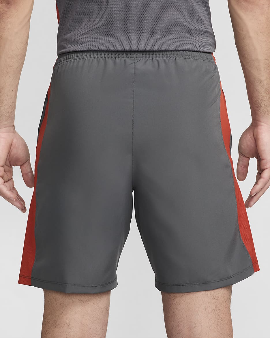 Shorts de fútbol para hombre Nike Academy - Gris hierro/Rojo dragón/Platino puro