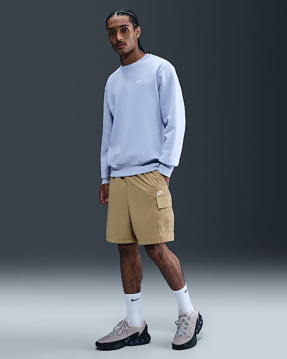 Shorts utilitarios para hombre Nike Sportswear Club - Beige paracaídas/Blanco