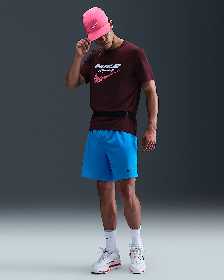 Shorts de correr Dri-FIT de 18 cm con forro de ropa interior para hombre Nike Challenger - Azul héroe/Azul héroe/Negro