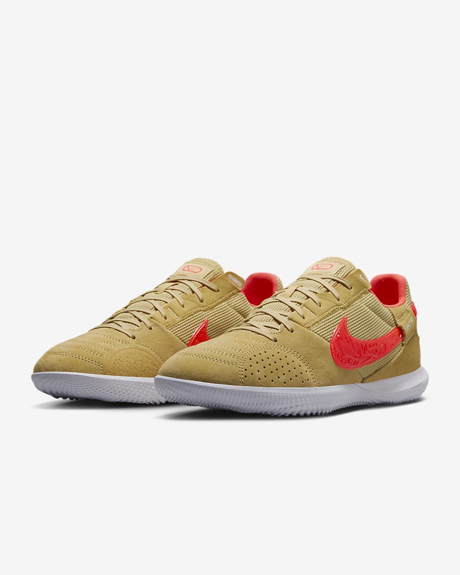 Nike Streetgato Low-Top Football Shoes - Celestial Gold/Hyper Crimson