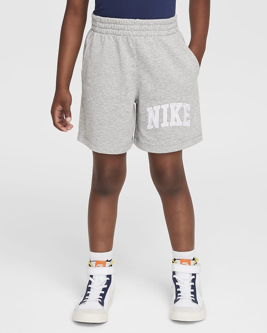 Shorts de French Terry con aplique para niños talla pequeña Nike Sportswear Club - Gris oscuro jaspeado