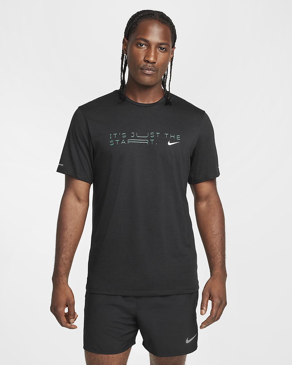 Playera de correr de manga corta Dri-FIT para hombre Nike Rise 365 "Kipchoge" - Negro/Verde estadio