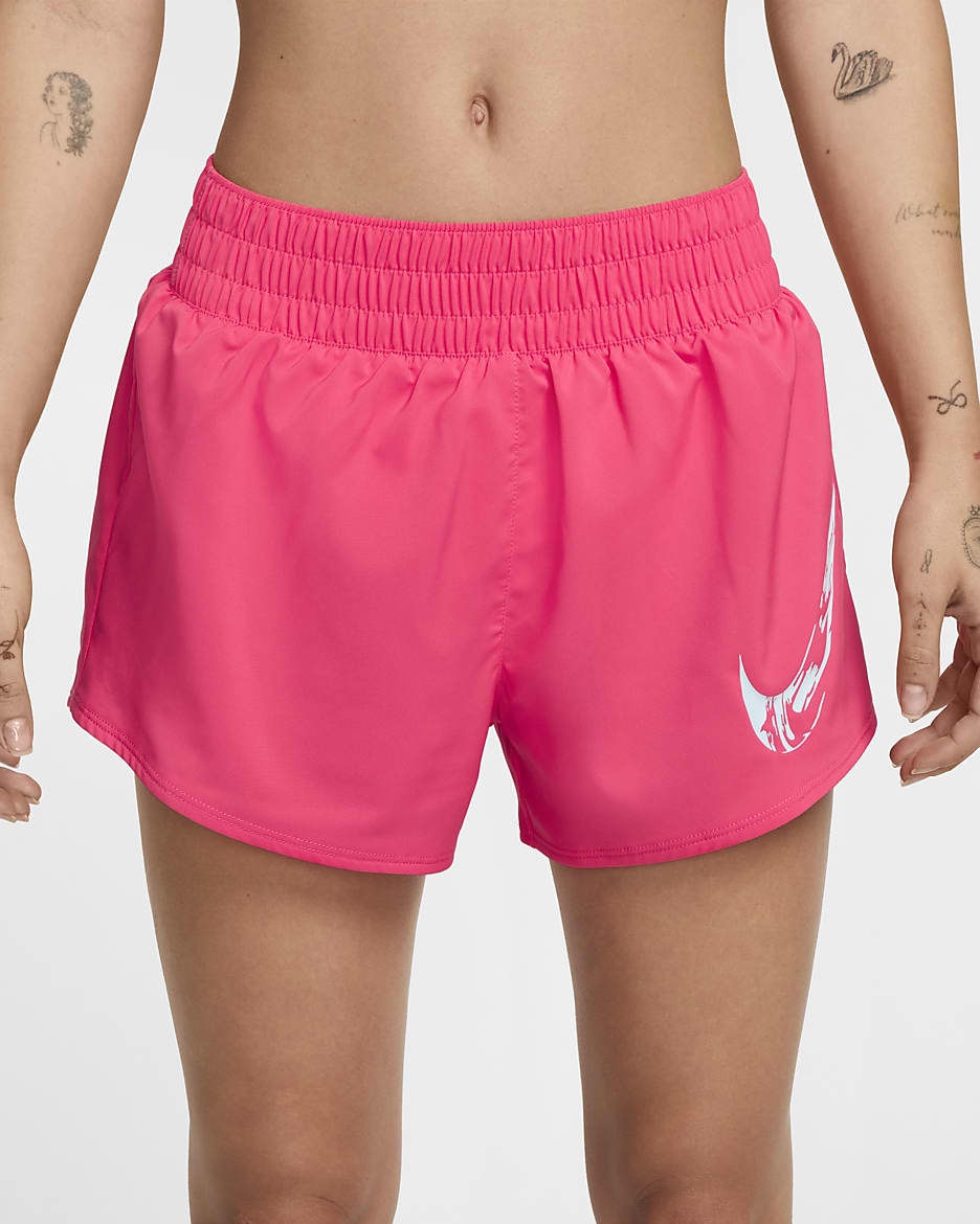 Shorts Dri-FIT con gráfico de tiro medio con forro de ropa interior para mujer Nike One - Rosa margarita/Azul glacial