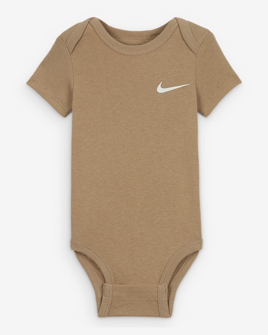 Paquete de tres bodys para bebé (0-9 M) Nike Baby Essentials - Marfil pálido