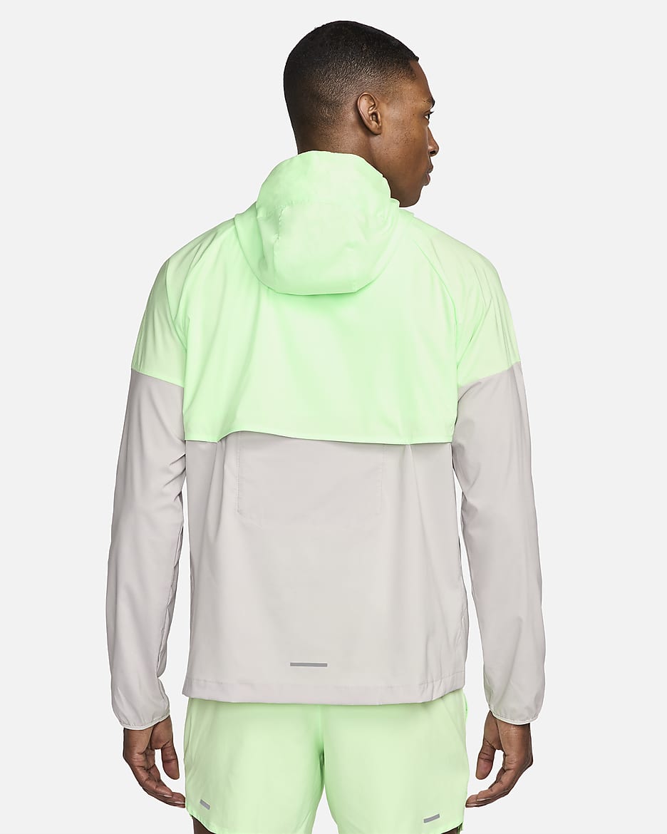 Chamarra de correr Repel para hombre Nike Windrunner - Verde vapor/Mena de hierro claro