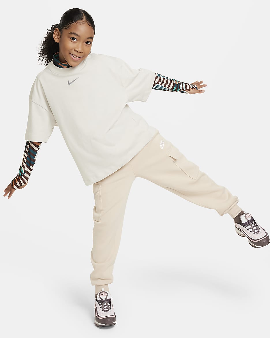 Nike Sportswear Older Kids' (Girls') Oversized T-Shirt - Light Bone