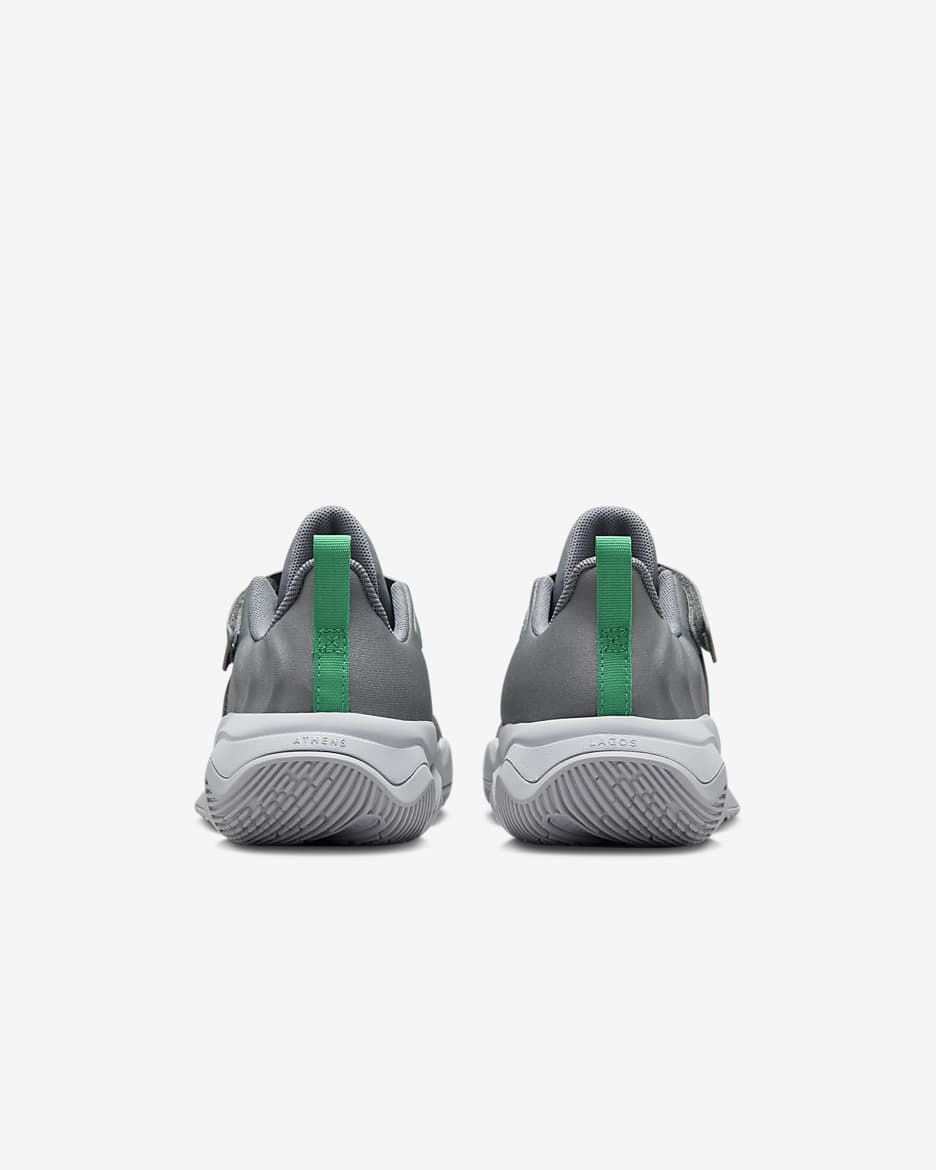 Tenis para niños de preescolar Giannis Immortality 4 - Gris humo/Gris lobo/Gris humo oscuro/Verde estadio