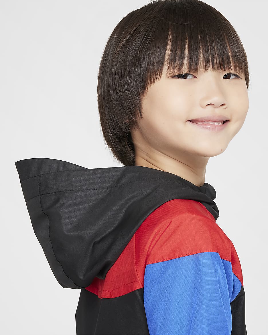 Chamarra con cierre completo para niños talla pequeña Nike Sportswear Windrunner - Negro