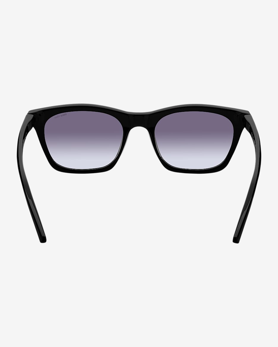 Nike Vital Flow Sunglasses - Black/Smoke