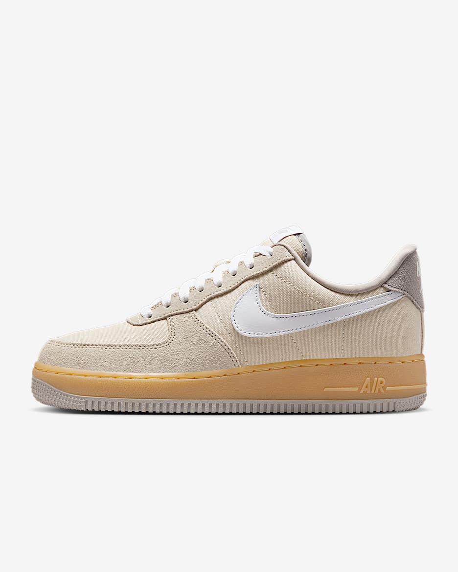 Tenis para mujer Nike Air Force 1 '07 - Caqui claro/Amarillo goma/Gris universitario/Blanco