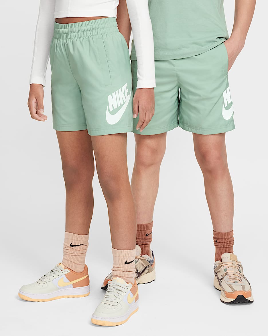 Nike Sportswear Club Webshorts (ca. 15 cm; ältere Kinder) - Steam/Weiß