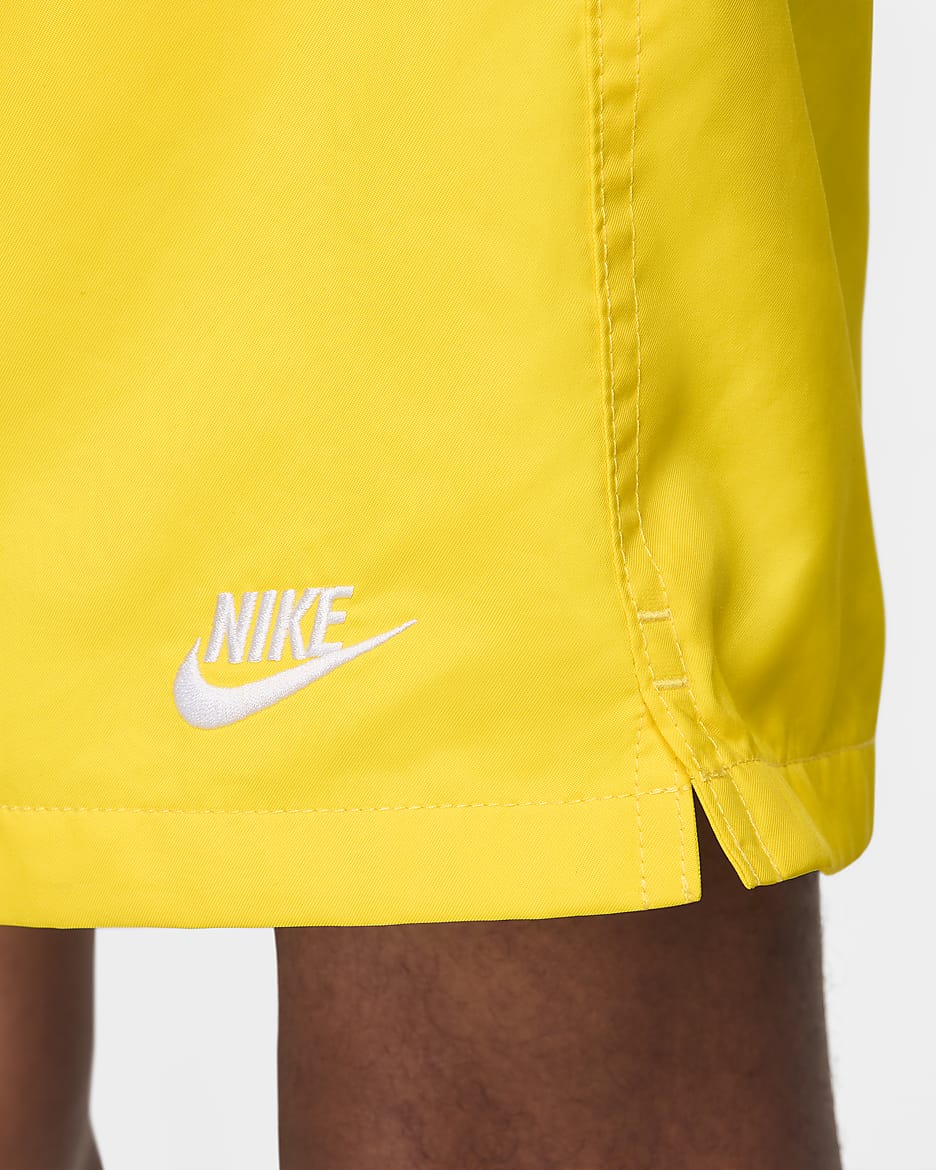 Nike Club Men's Woven Flow Shorts - Lightning/White