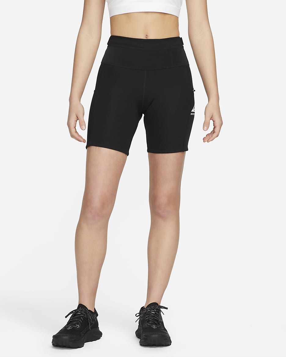 กางเกงรัดรูปวิ่งเทรลขาสั้นผู้หญิง Nike Epic Luxe - ดำ/ดำ/ดำ/ขาว