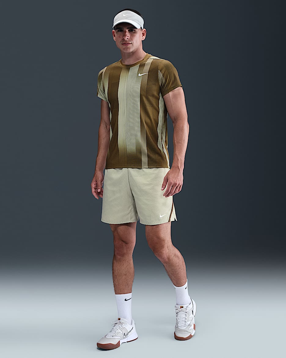 Shorts de tenis Dri-FIT de 18 cm para hombre NikeCourt Victory - Aura oliva/Blanco