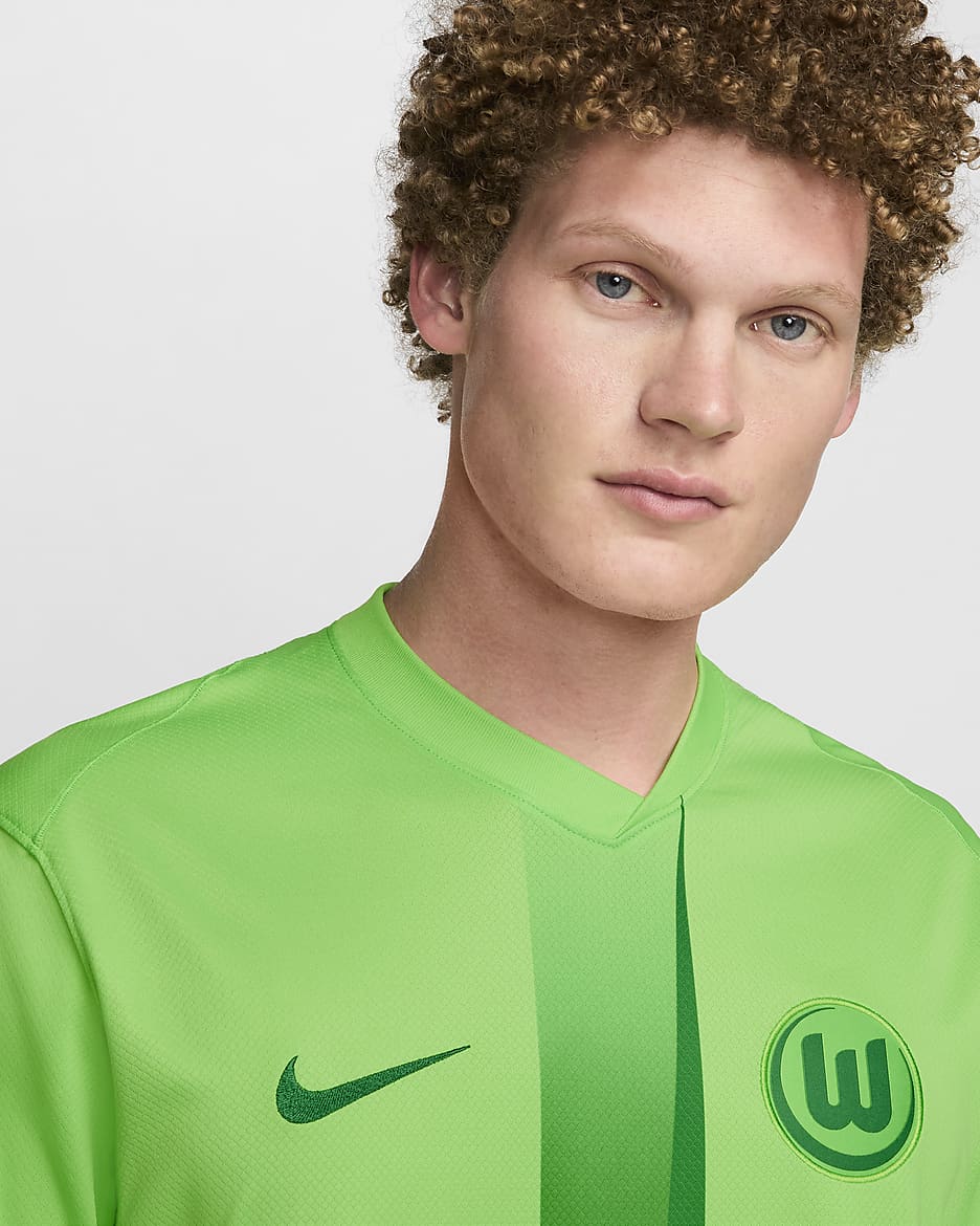 VfL Wolfsburg 2024/25 Stadium Home Men's Nike Dri-FIT Football Replica Shirt - Sub Lime/Lucky Green/Sub Lime