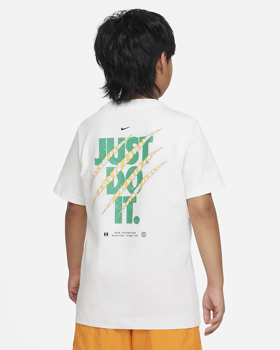 เสื้อยืดเด็กโต Nike Sportswear - ขาว