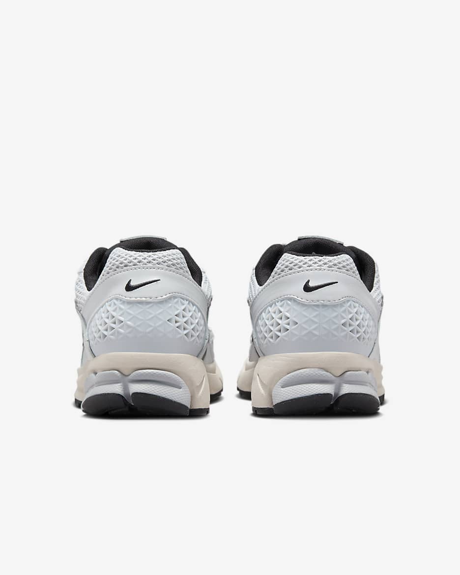 Nike Zoom Vomero 5 女鞋 - Pure Platinum/Light Orewood Brown/Wolf Grey/Chrome