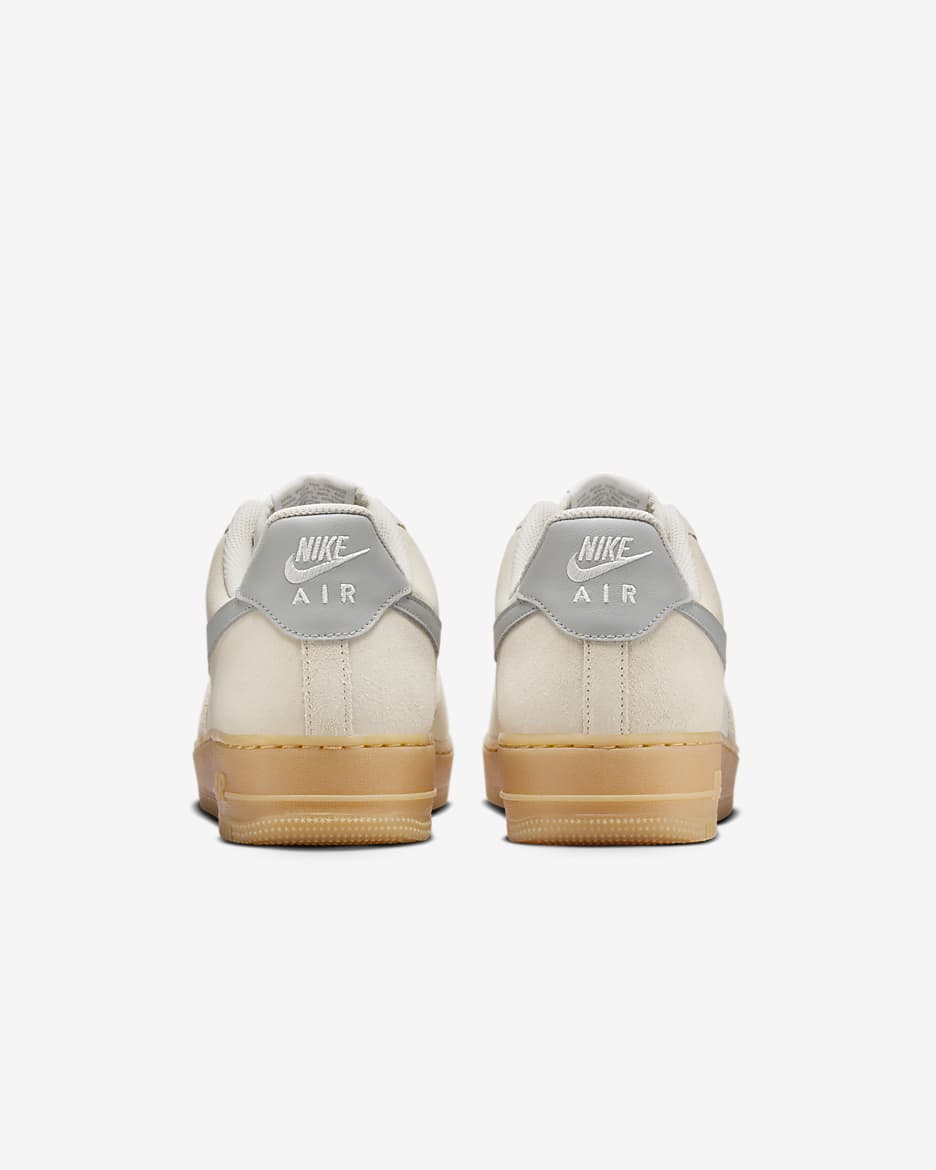 Sko Nike Air Force 1 ’07 LV8 för män - Phantom/Gum Yellow/Summit White/Light Smoke Grey