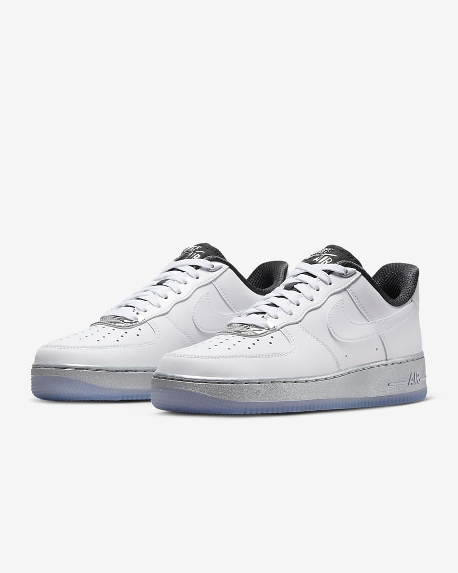 Nike Air Force 1 '07 SE Women's Shoes - White/Metallic Silver/Black/White