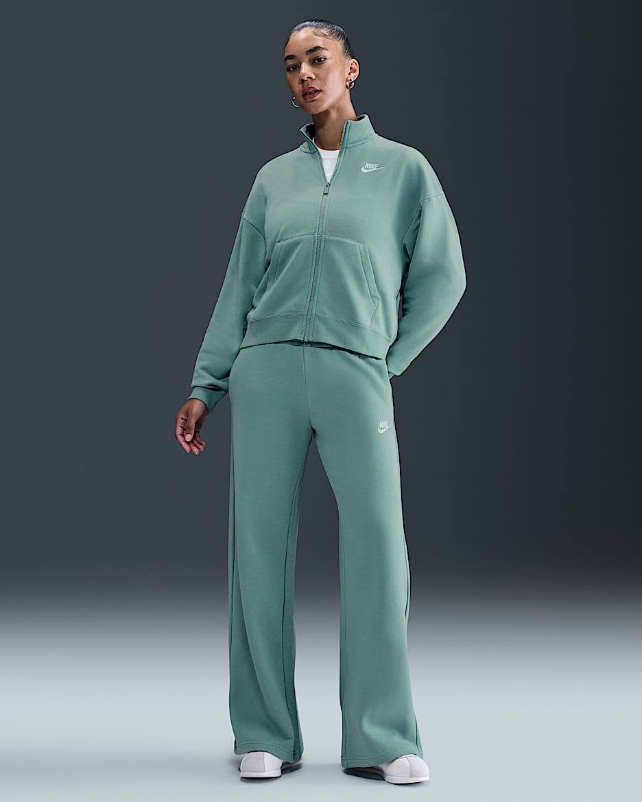 Pants de entrenamiento de piernas anchas de tiro medio para mujer Nike Sportswear Club Fleece - Cañón/Blanco