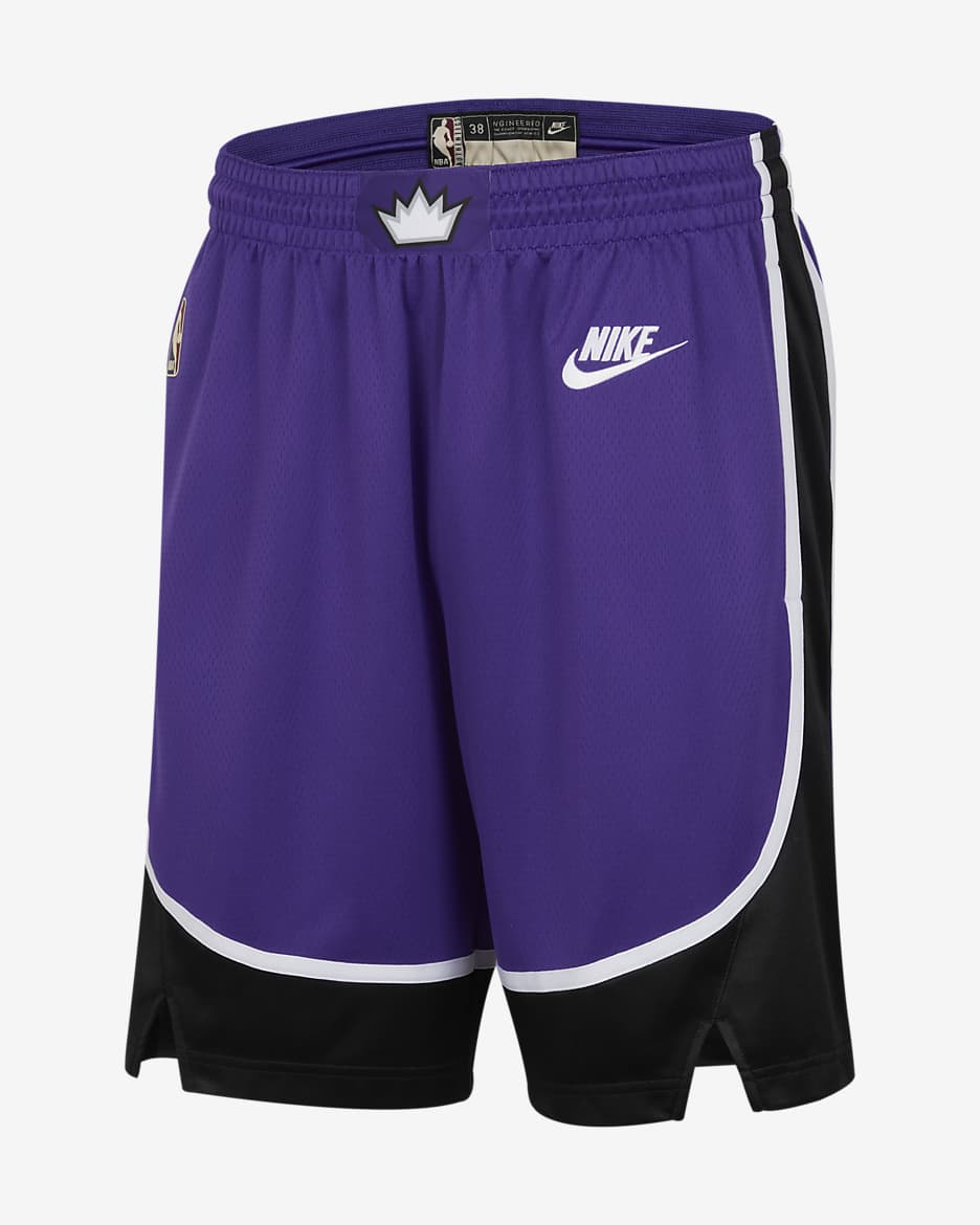 Shorts Nike Dri-FIT de la NBA Swingman para hombre Sacramento Kings 2024/25 Hardwood Classics - Morado campo/Blanco