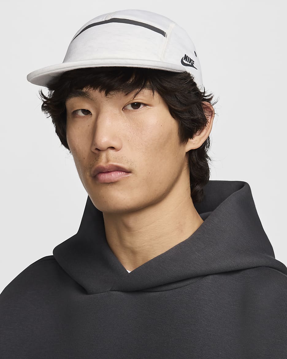 Nike Fly Cap Unstructured Flat Bill Tech Fleece Cap - Birch Heather/Black
