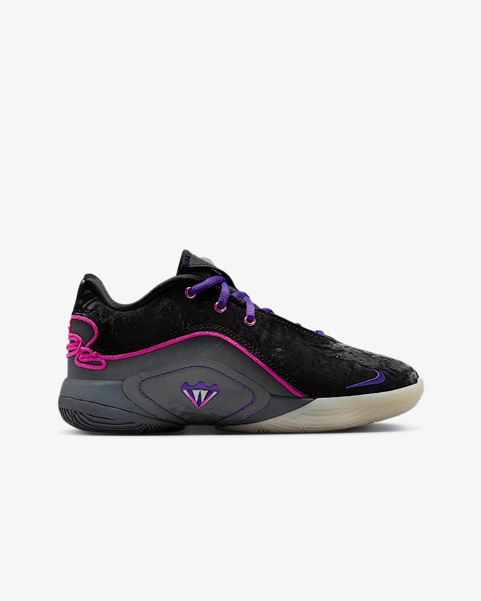 LeBron XXII Big Kids' Basketball Shoes - Black/Dark Grey/Field Purple/Laser Fuchsia