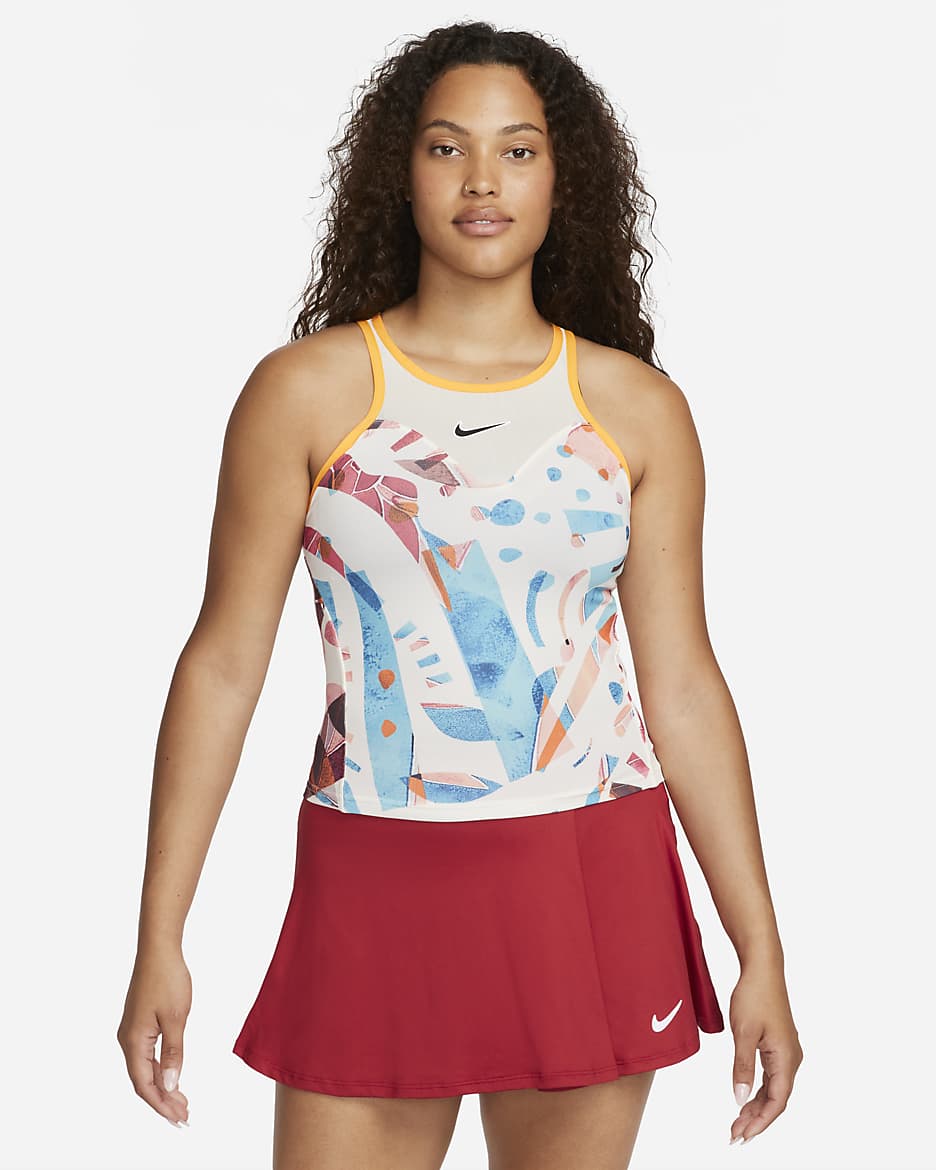 Camiseta de tirantes de tenis estampada para mujer NikeCourt Dri-FIT Slam - Leche de coco/Leche de coco/Reloj de sol/Negro