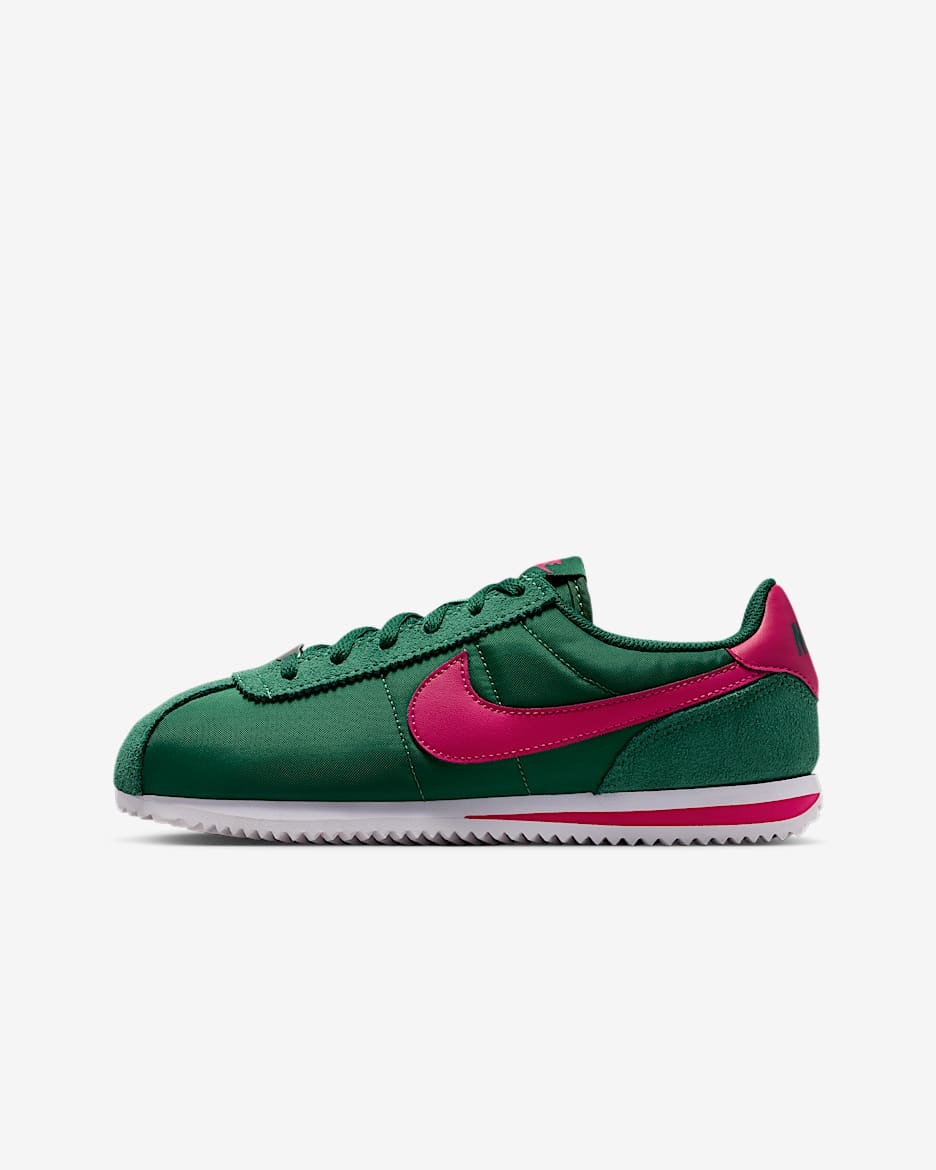 Nike Cortez Textile-sko til større børn - Gorge Green/hvid/Wild Cherry