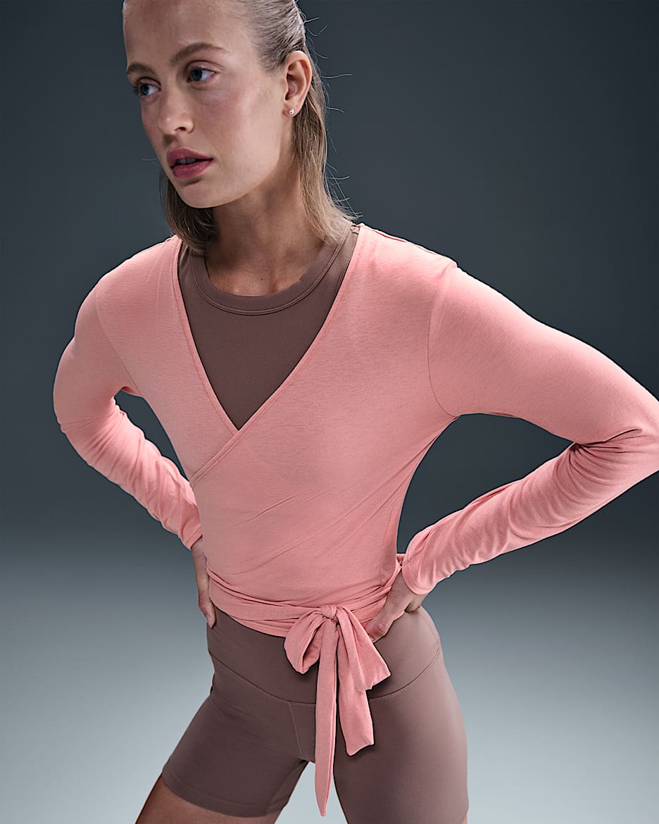 Playera Dri-FIT para mujer Nike One Relaxed - Rosa óxido/Cañón óxido