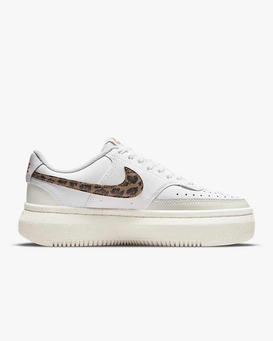 Calzado para mujer Nike Court Vision Alta - Blanco/Hueso claro/Vela/Archaeo Brown