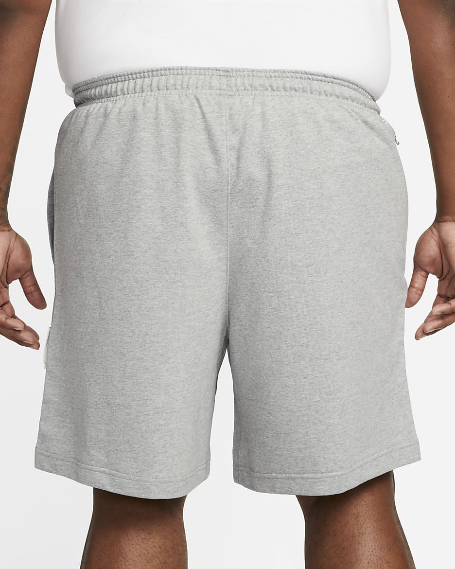 Shorts de básquetbol Dri-FIT de 20 cm para hombre Nike Standard Issue - Gris oscuro jaspeado/Marfil pálido