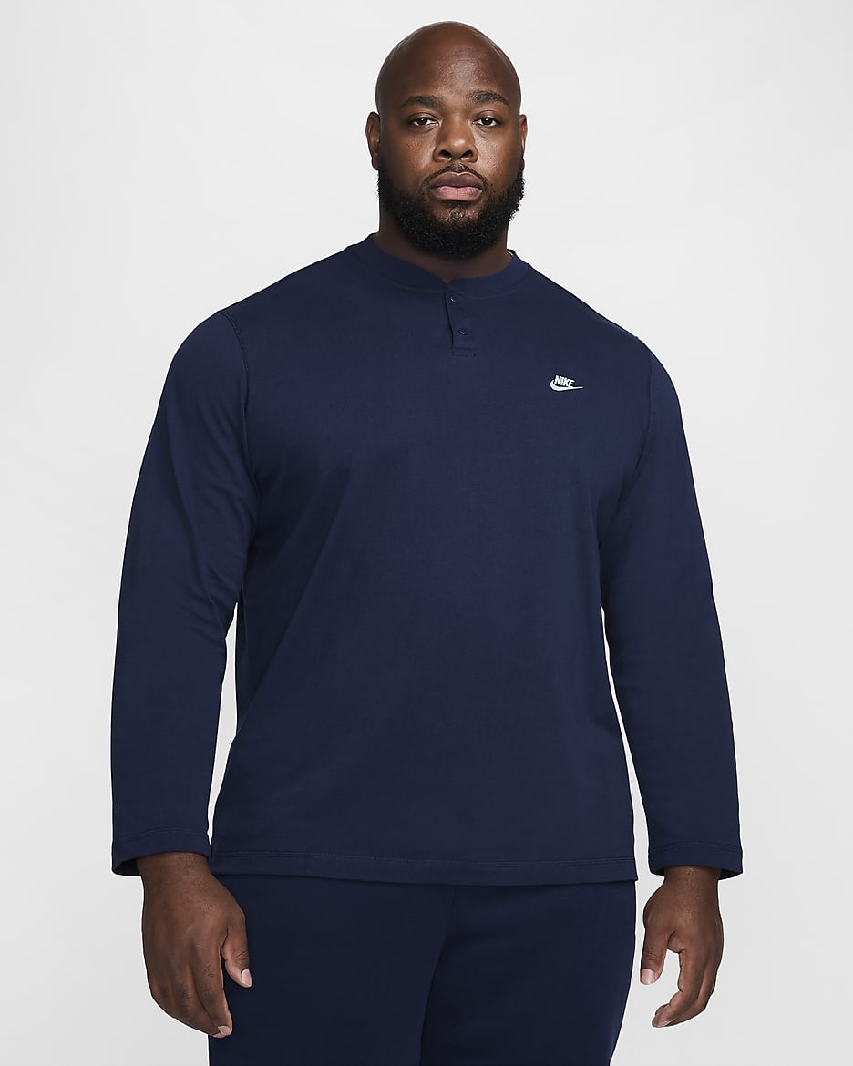 Henley de manga larga para hombre Nike Club - Azul marino medianoche/Azul marino medianoche/Blanco